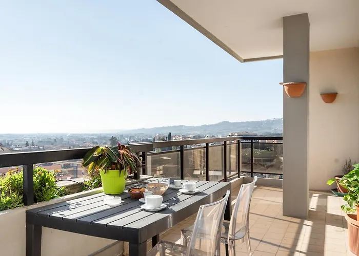 Ponte San Giovanni Terrace Apartment